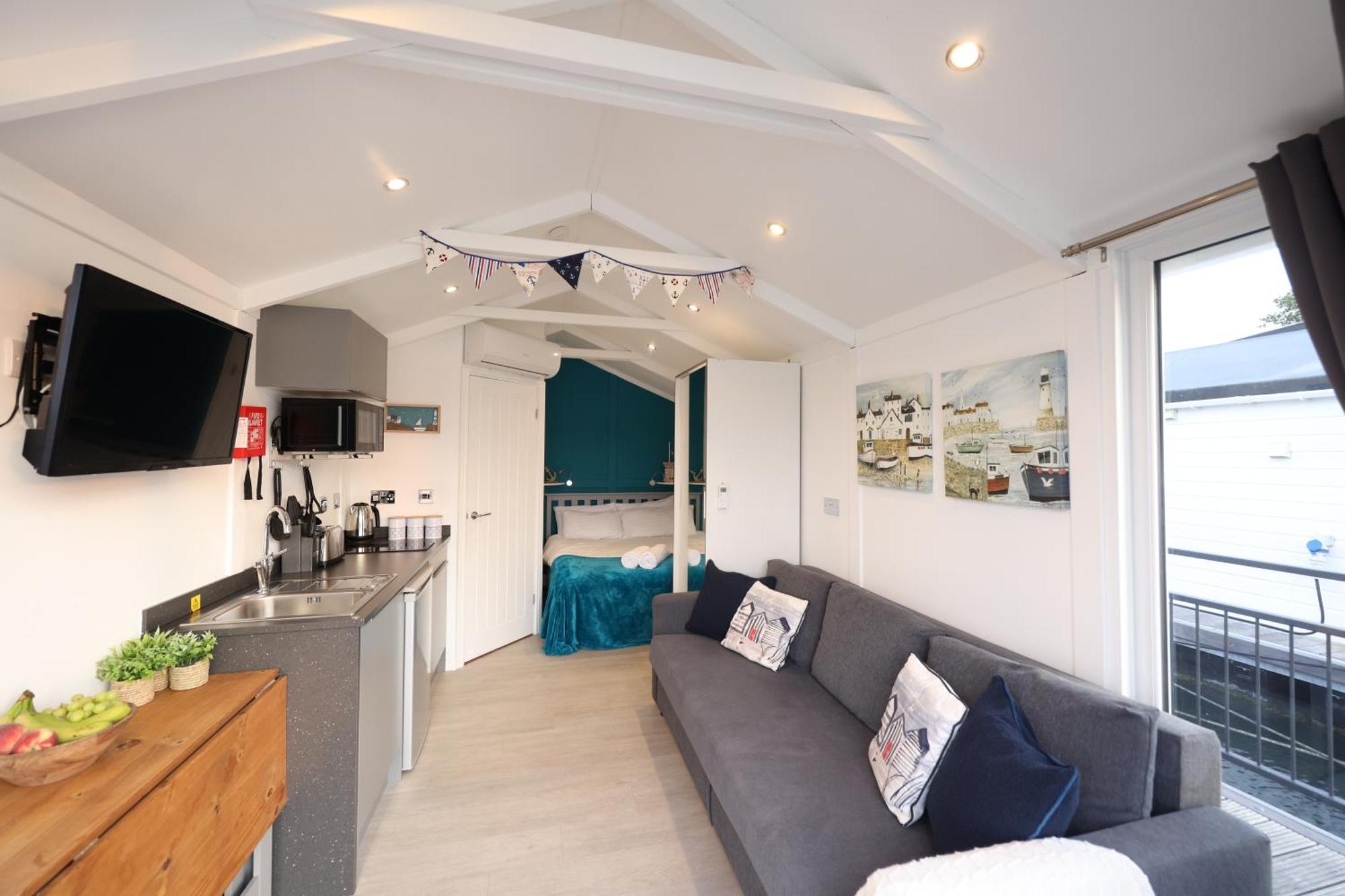 Mercury Yacht Harbour And Holiday Park Bursledon Exterior foto